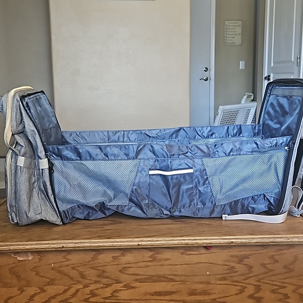 Debug Baby Diaper Bag with Built in Changing Station in Gray - Picture 10 of 15
